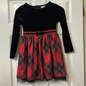 Cat & Jack Black Velvet top and Red Plaid Holiday Dress size S (6/6X). Gorgeous